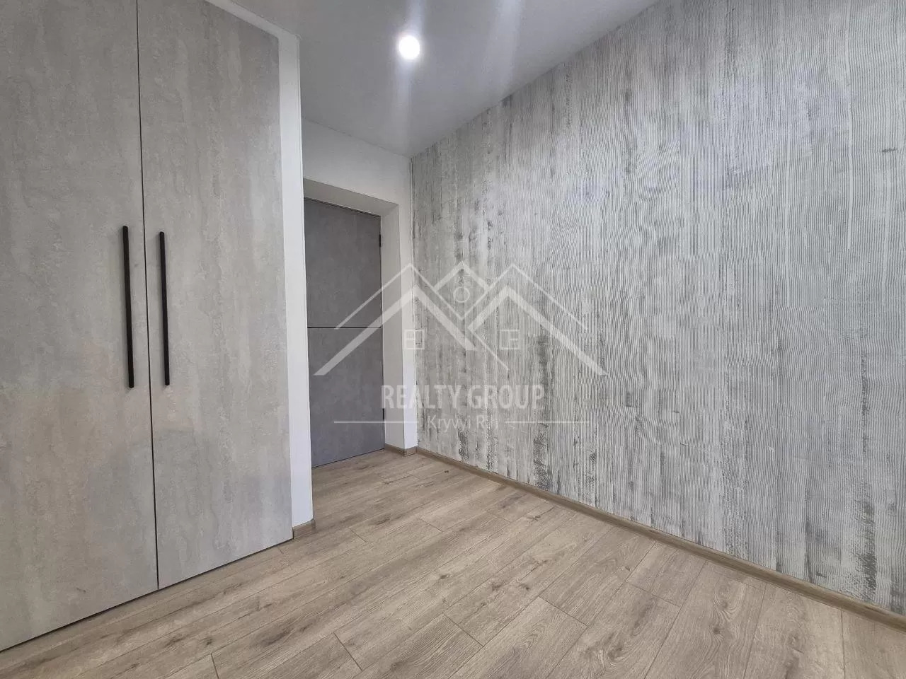 Продаж 2-кімнатної квартири 45 м², Едуарда Фукса вул.