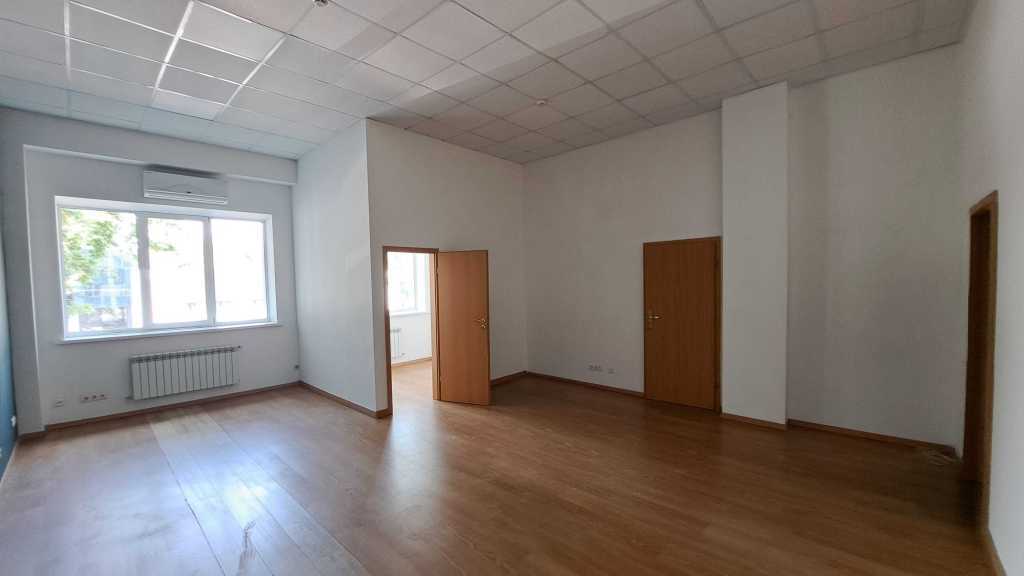 Аренда офиса 58 м², Евгения Сверстюка ул., 11