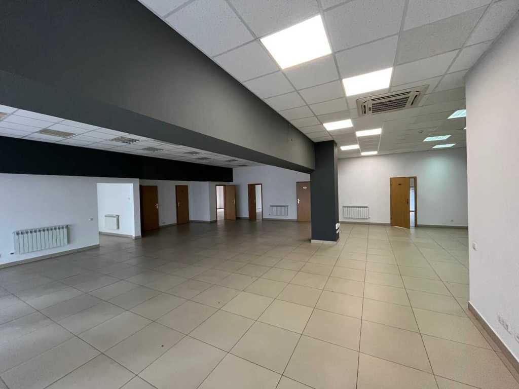 Аренда офиса 375 м², Евгения Сверстюка ул., 11