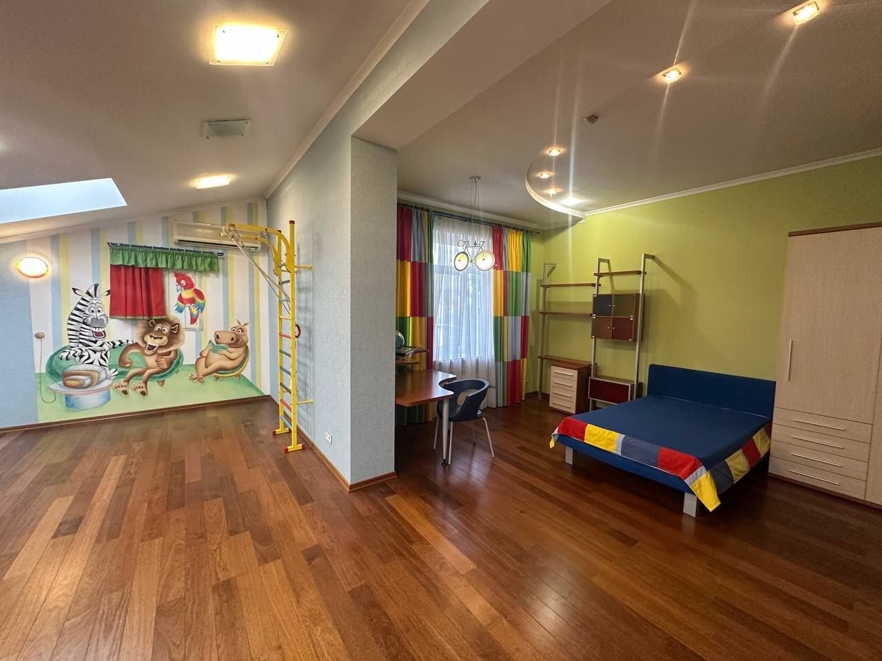 Аренда дома 500 м², Симона Петлюры ул.