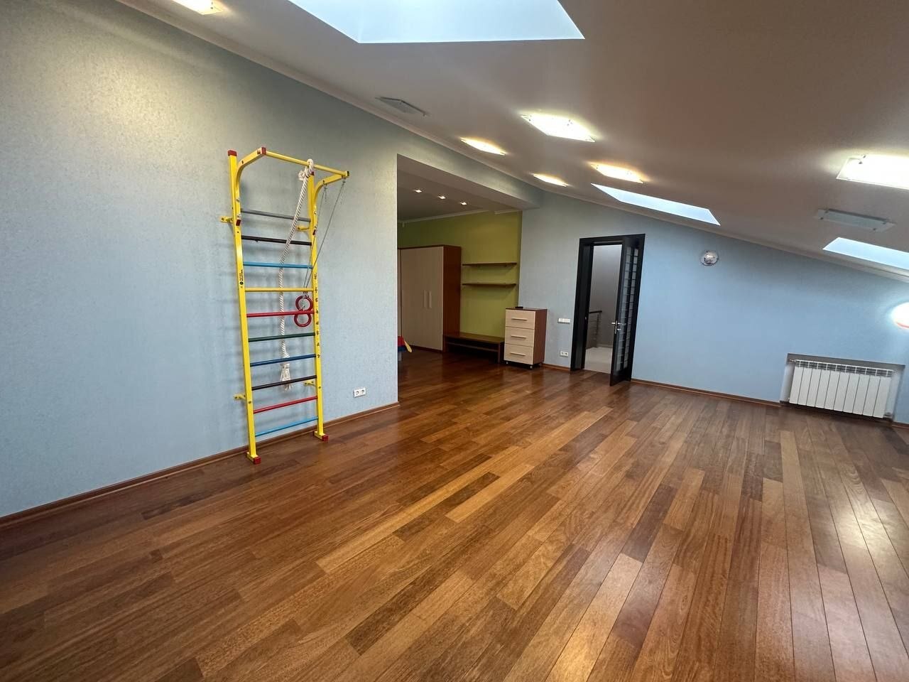 Аренда дома 500 м², Симона Петлюры ул.