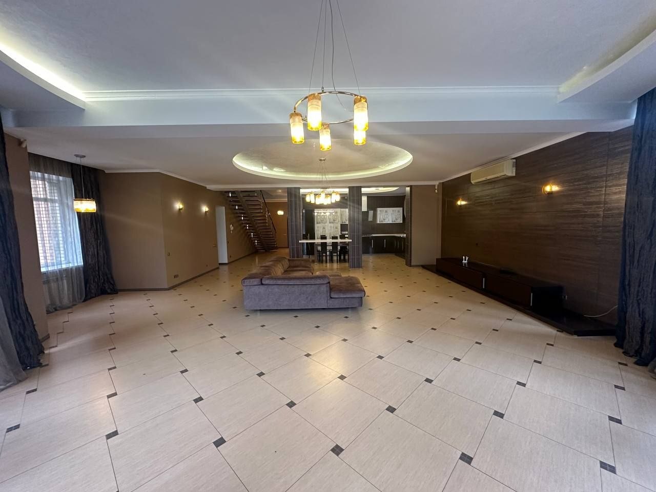 Аренда дома 500 м², Симона Петлюры ул.