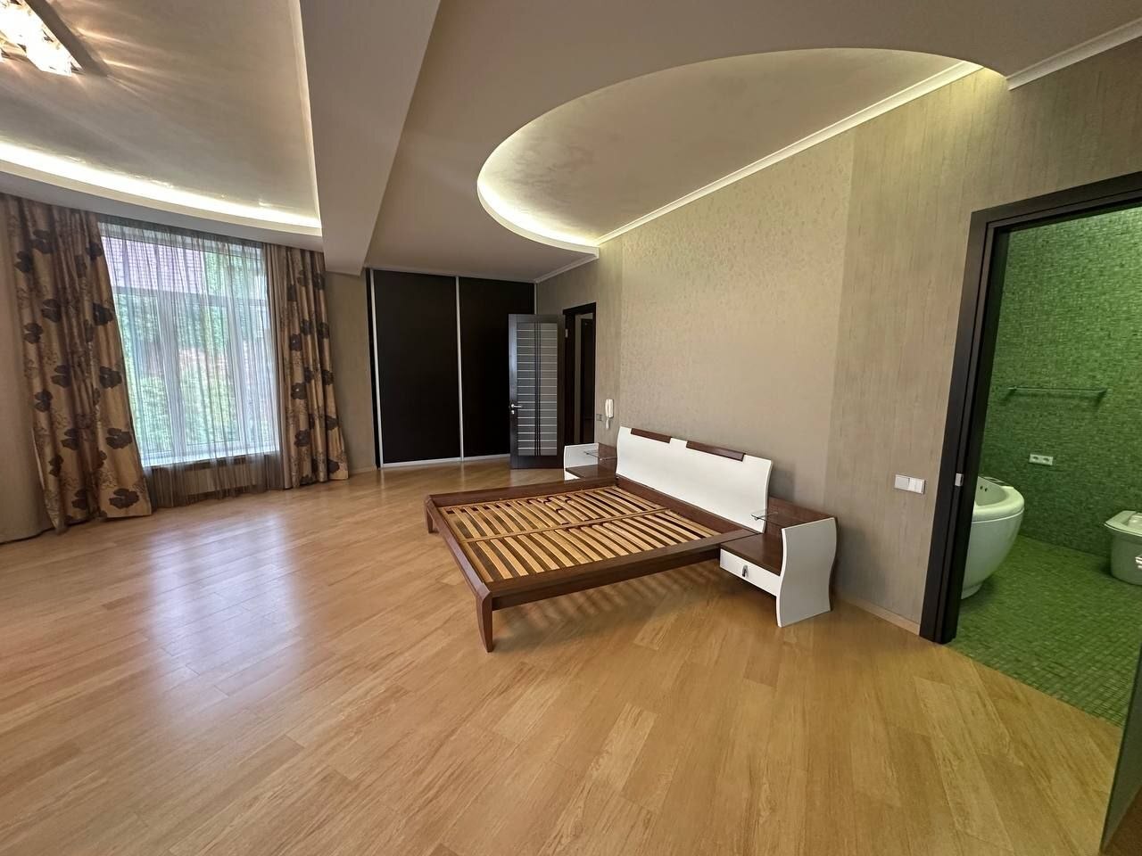 Аренда дома 500 м², Симона Петлюры ул.