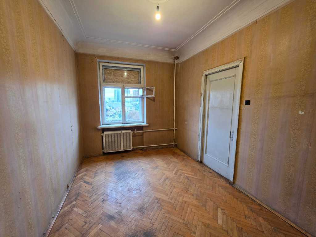 Продажа 2-комнатной квартиры 56.2 м², Деревлянская ул., 12/42