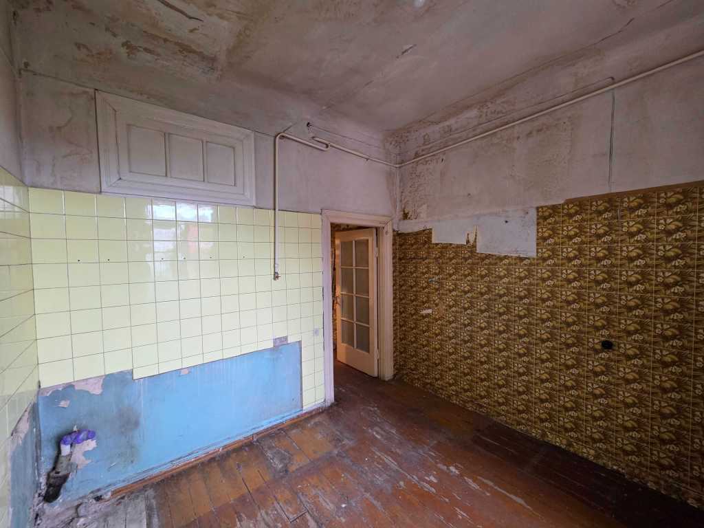 Продажа 2-комнатной квартиры 56.2 м², Деревлянская ул., 12/42