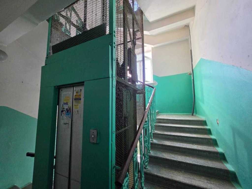 Продажа 2-комнатной квартиры 56.2 м², Деревлянская ул., 12/42