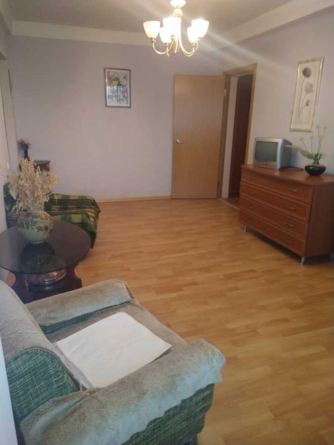 Оренда 3-кімнатної квартири 58 м², Ентузіастів вул.