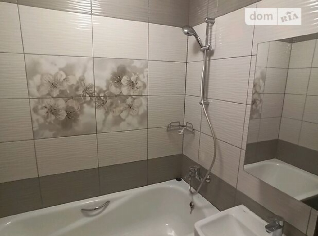 Аренда 3-комнатной квартиры 70 м², Джинчарадзе пер., 1