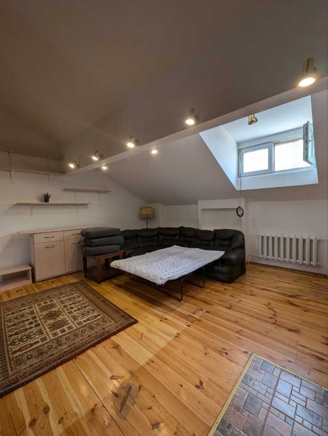 Аренда 1-комнатной квартиры 68 м², Кирилловская ул., 24