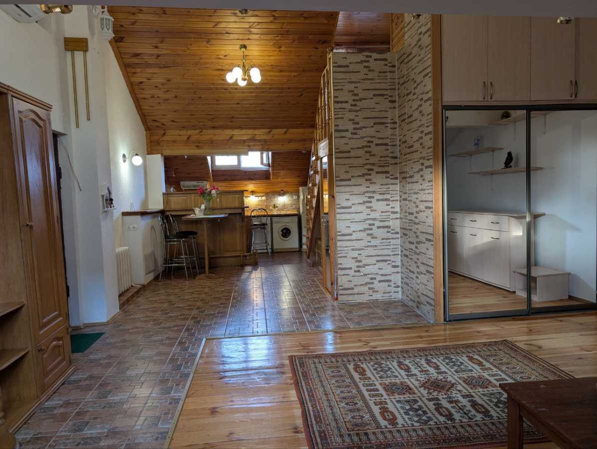 Аренда 1-комнатной квартиры 68 м², Кирилловская ул., 24