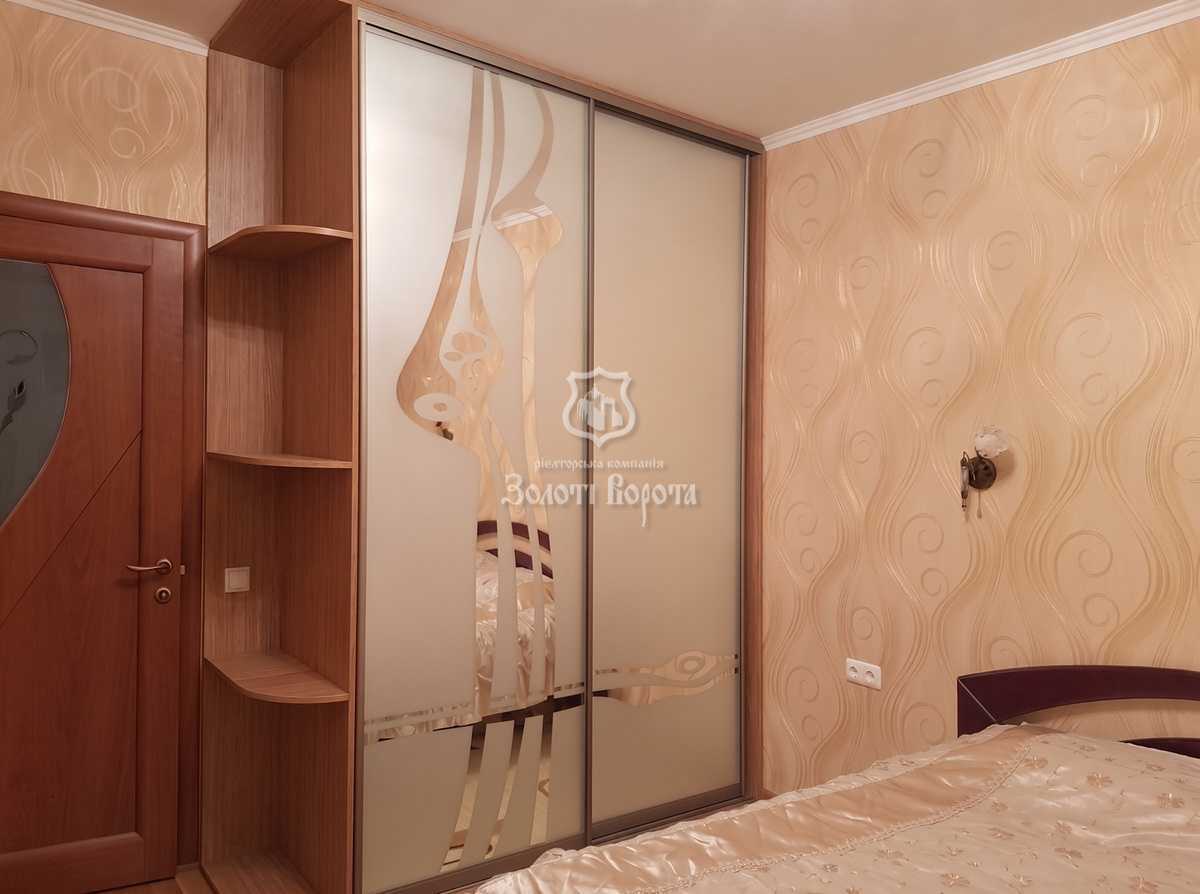 Продажа 3-комнатной квартиры 107.9 м², Павла Тычины ул., Чубинського, 3