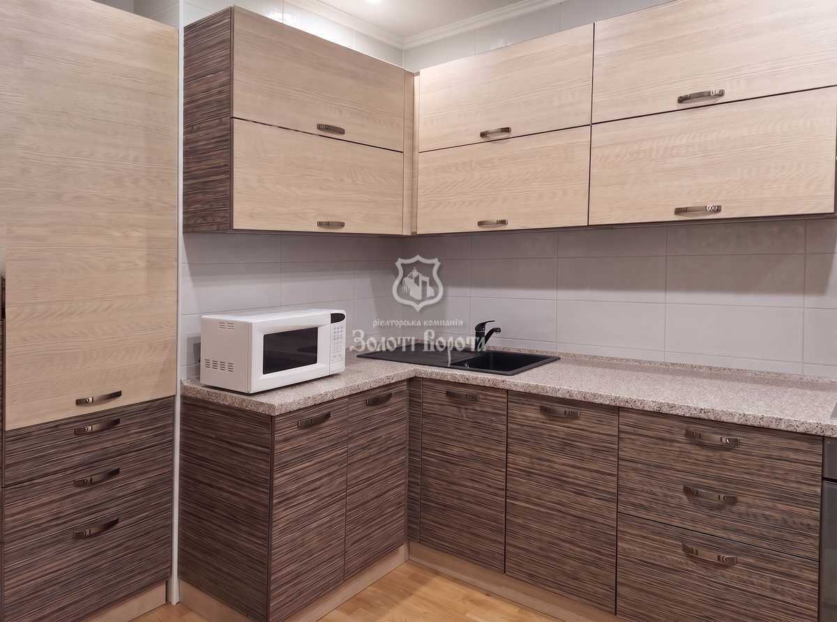 Продажа 3-комнатной квартиры 107.9 м², Павла Тычины ул., Чубинського, 3