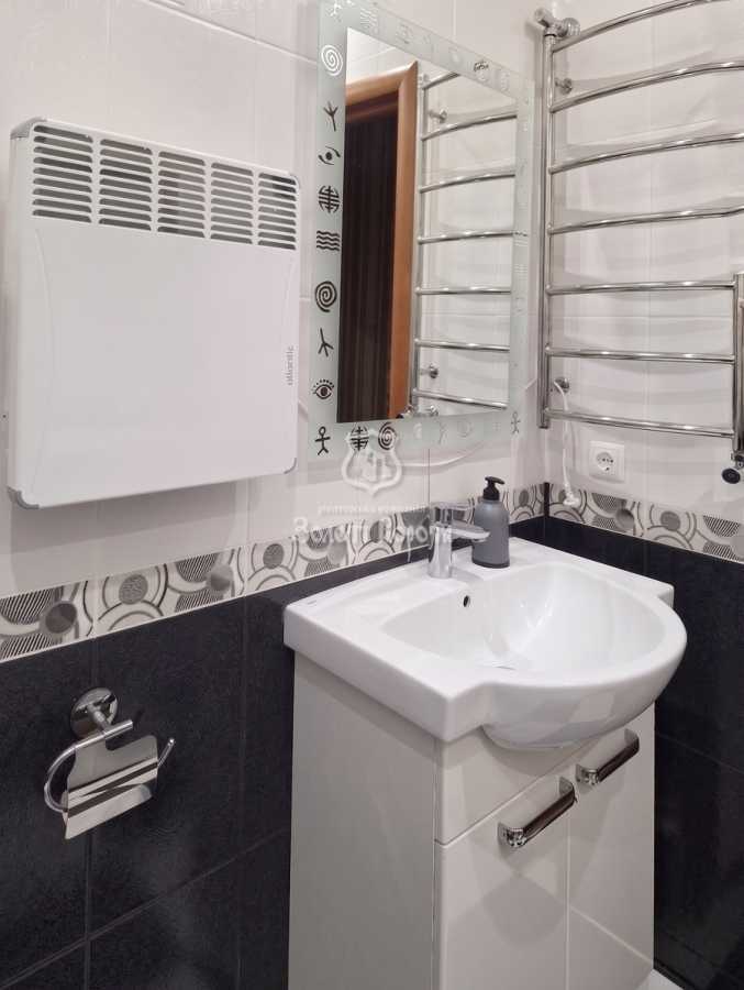Продажа 3-комнатной квартиры 107.9 м², Павла Тычины ул., Чубинського, 3