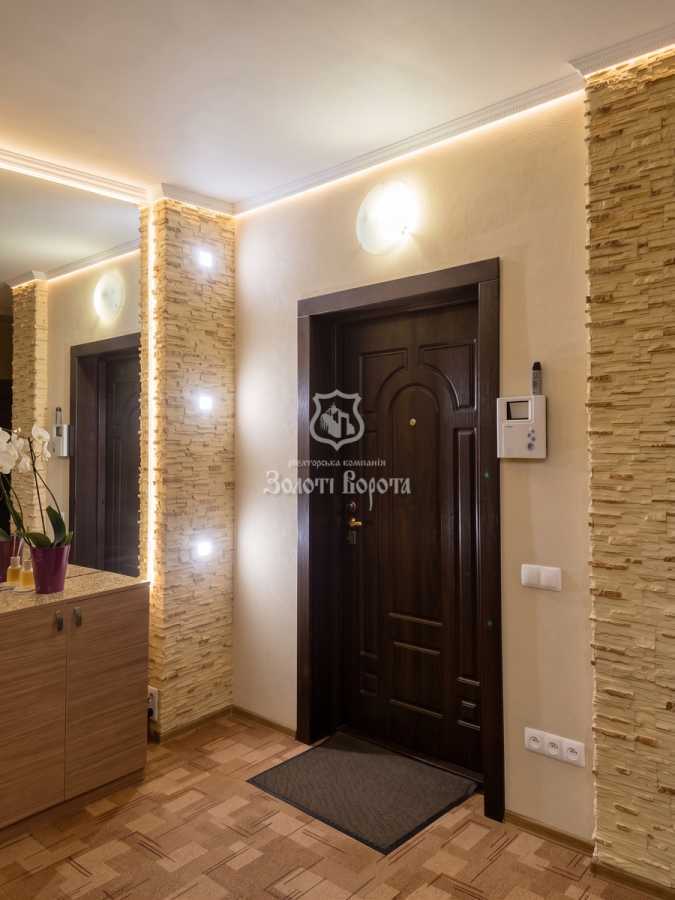 Продажа 3-комнатной квартиры 107.9 м², Павла Тычины ул., Чубинського, 3