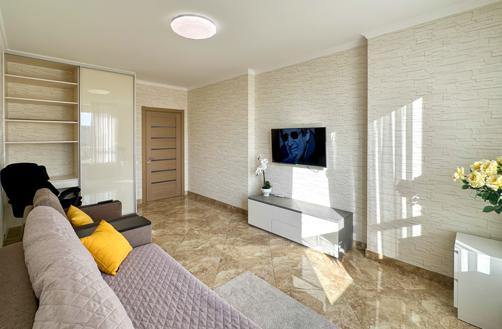 Продаж 1-кімнатної квартири 46 м², Солом'янська вул., 20В