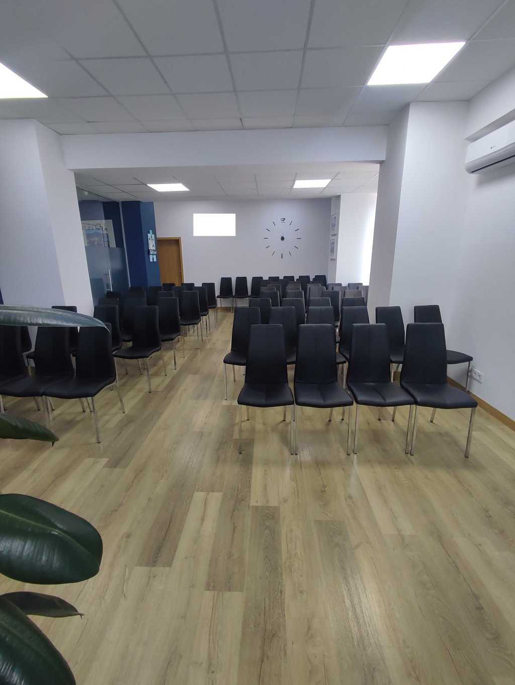 Оренда офісу 215 м², Євгена Сверстюка вул., 11