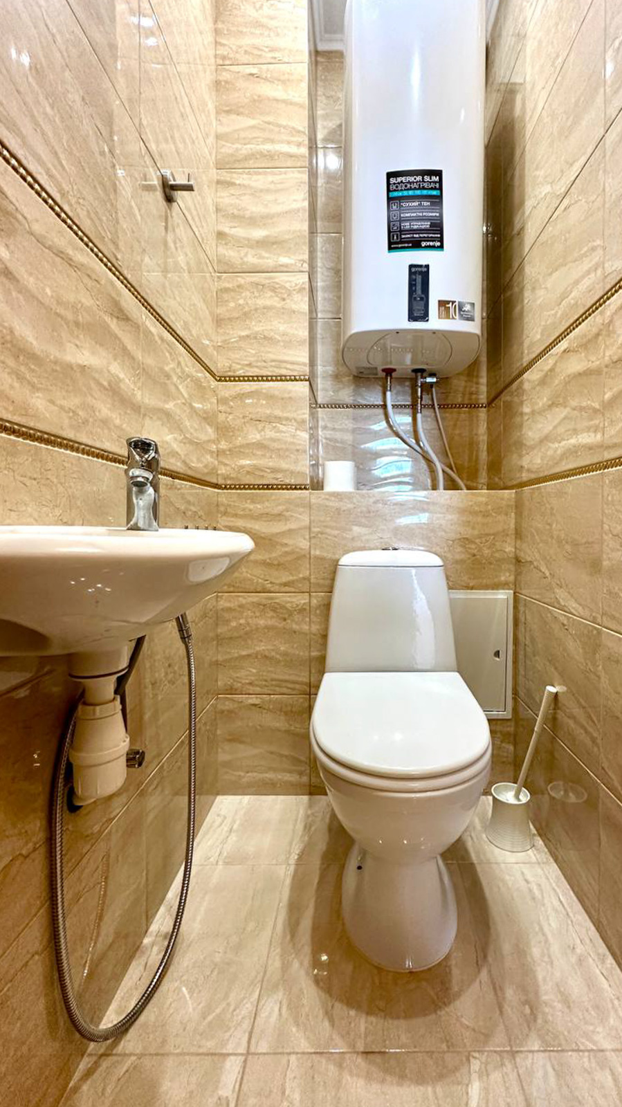 Продажа 3-комнатной квартиры 97 м², Драгоманова ул., 31В