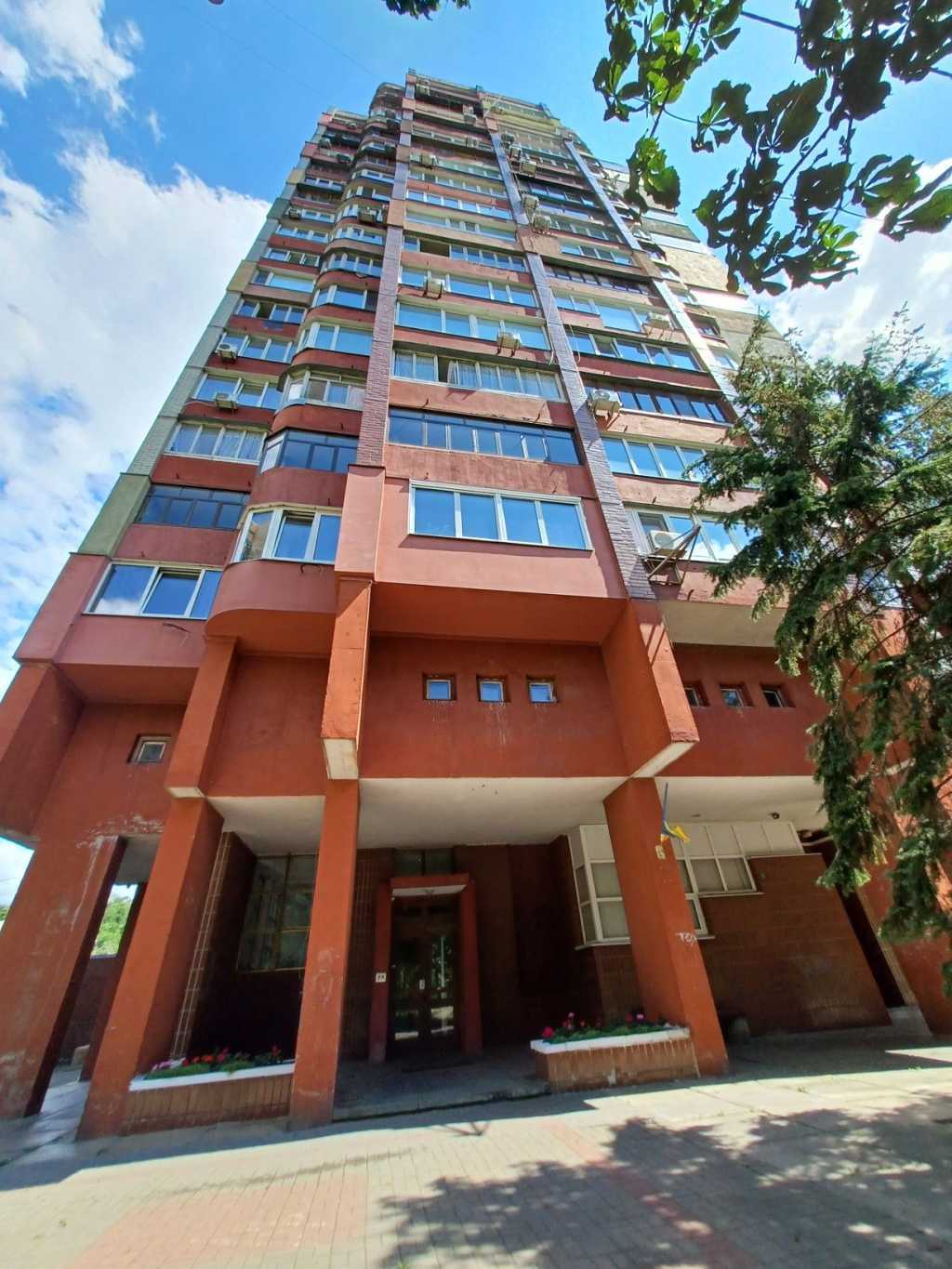 Продажа 3-комнатной квартиры 95.3 м², Старонаводницкая ул., 8А