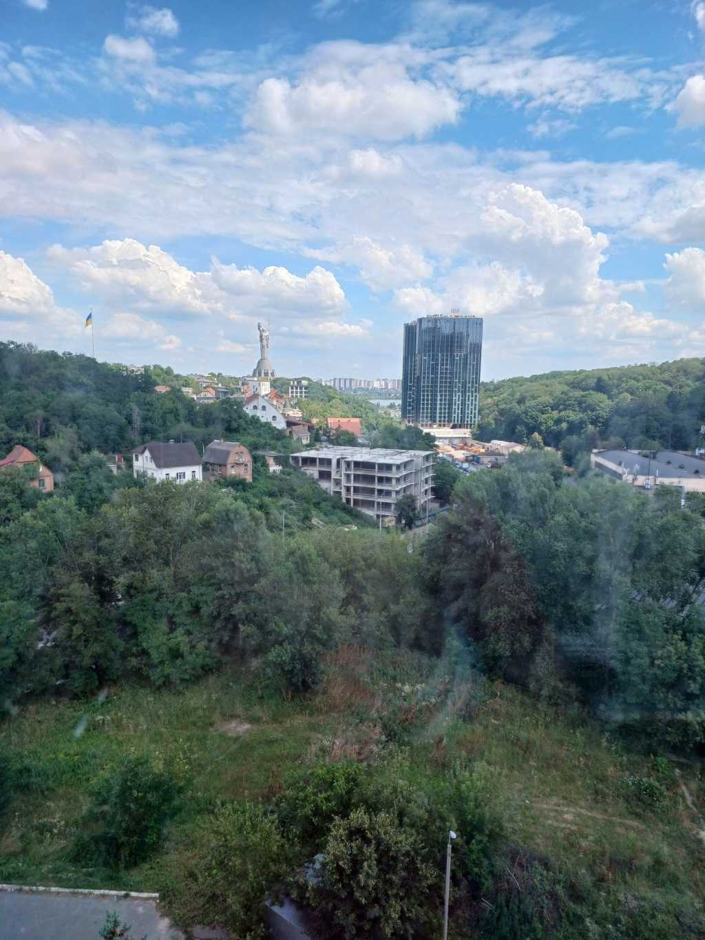 Продажа 3-комнатной квартиры 95.3 м², Старонаводницкая ул., 8А