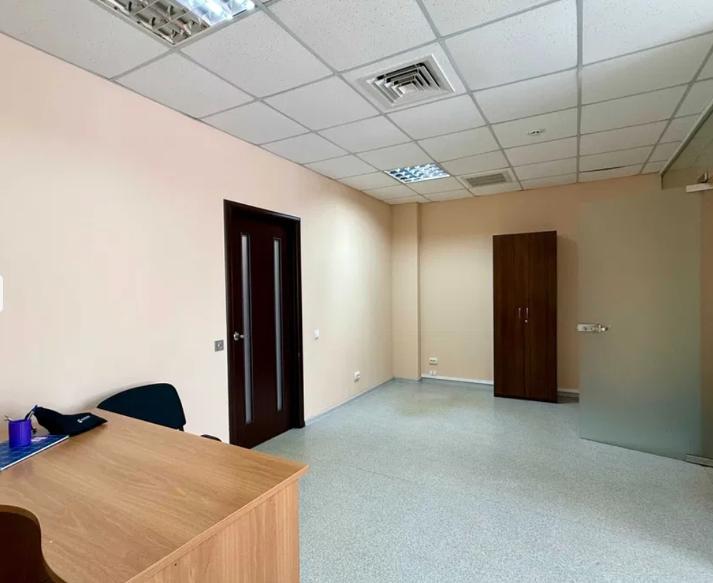 Оренда офісу 602 м², Маршала Говорова вул.