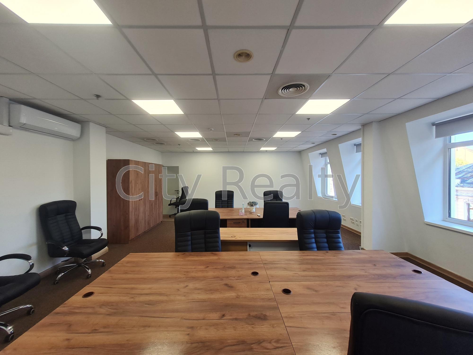 Оренда офісу 430 м², Петра Сагайдачного вул., 25Б