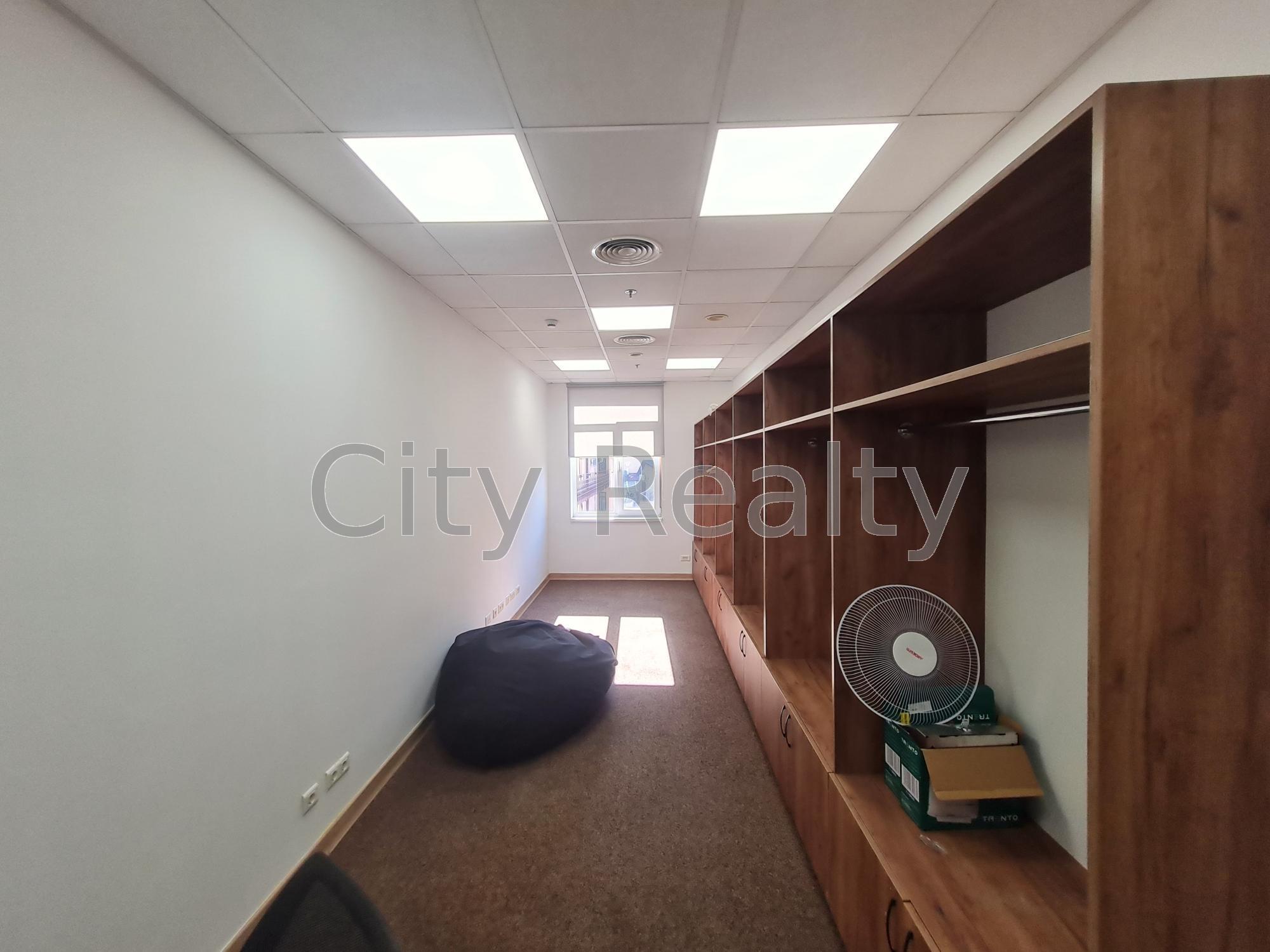 Оренда офісу 430 м², Петра Сагайдачного вул., 25Б