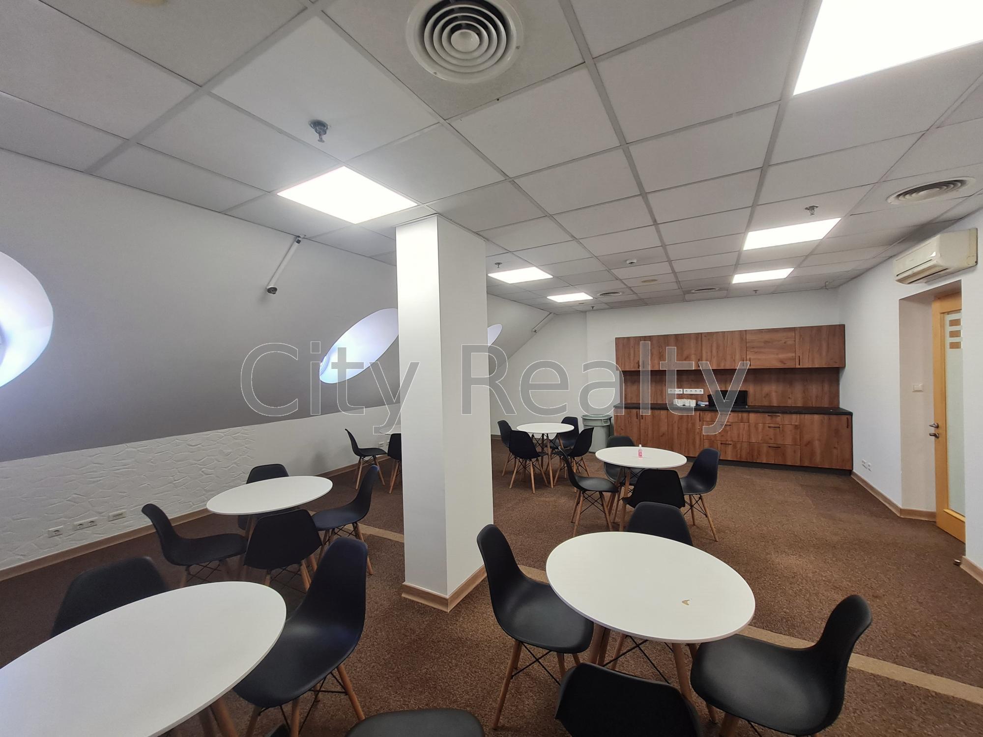 Оренда офісу 430 м², Петра Сагайдачного вул., 25Б
