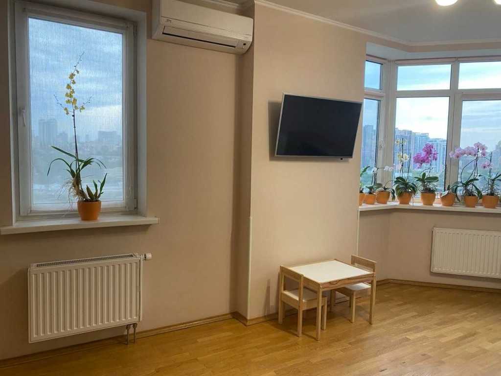 Продажа 1-комнатной квартиры 44.4 м², Феодосийская ул., 3в