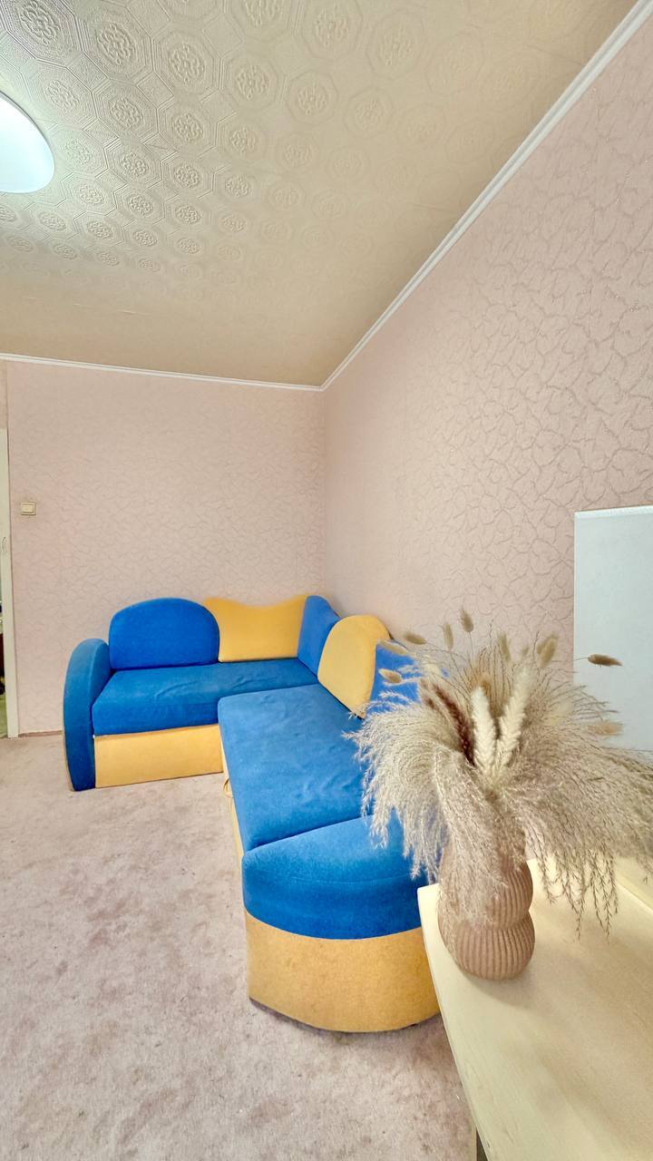 Продаж 3-кімнатної квартири 69 м², Бурштинова вул.