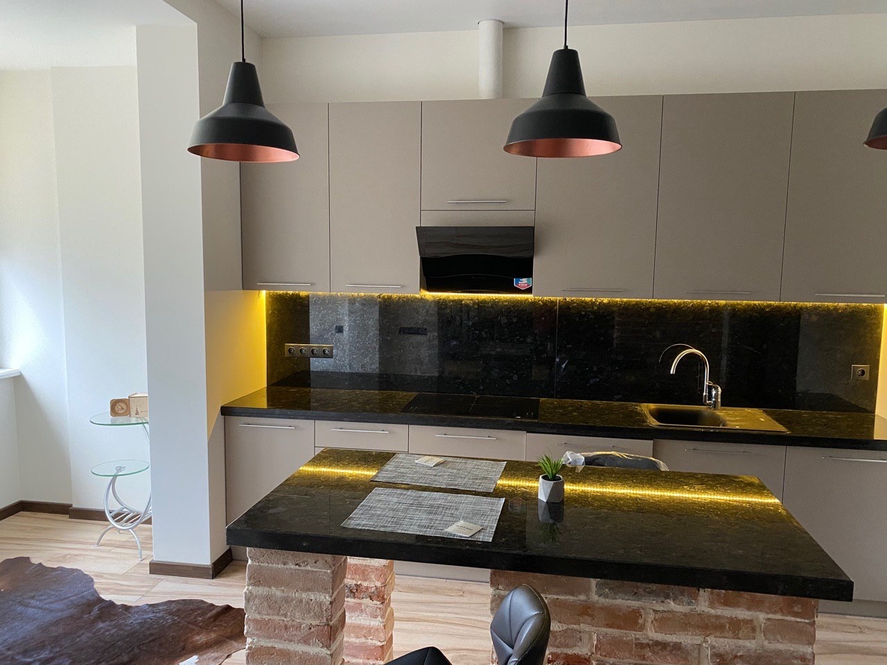 Аренда 1-комнатной квартиры 54 м², Евгения Коновальца ул., 34