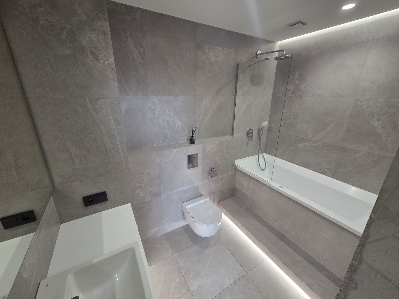 Аренда 4-комнатной квартиры 114 м², Сечевых Стрельцов ул.
