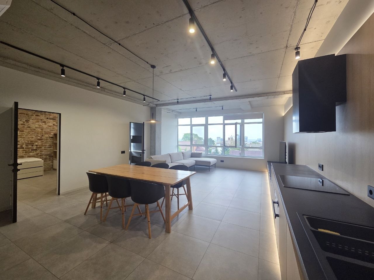 Аренда 4-комнатной квартиры 114 м², Сечевых Стрельцов ул.