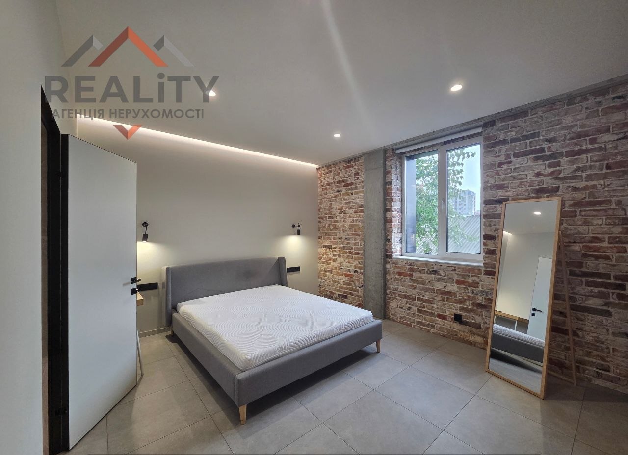 Аренда 4-комнатной квартиры 114 м², Сечевых Стрельцов ул.