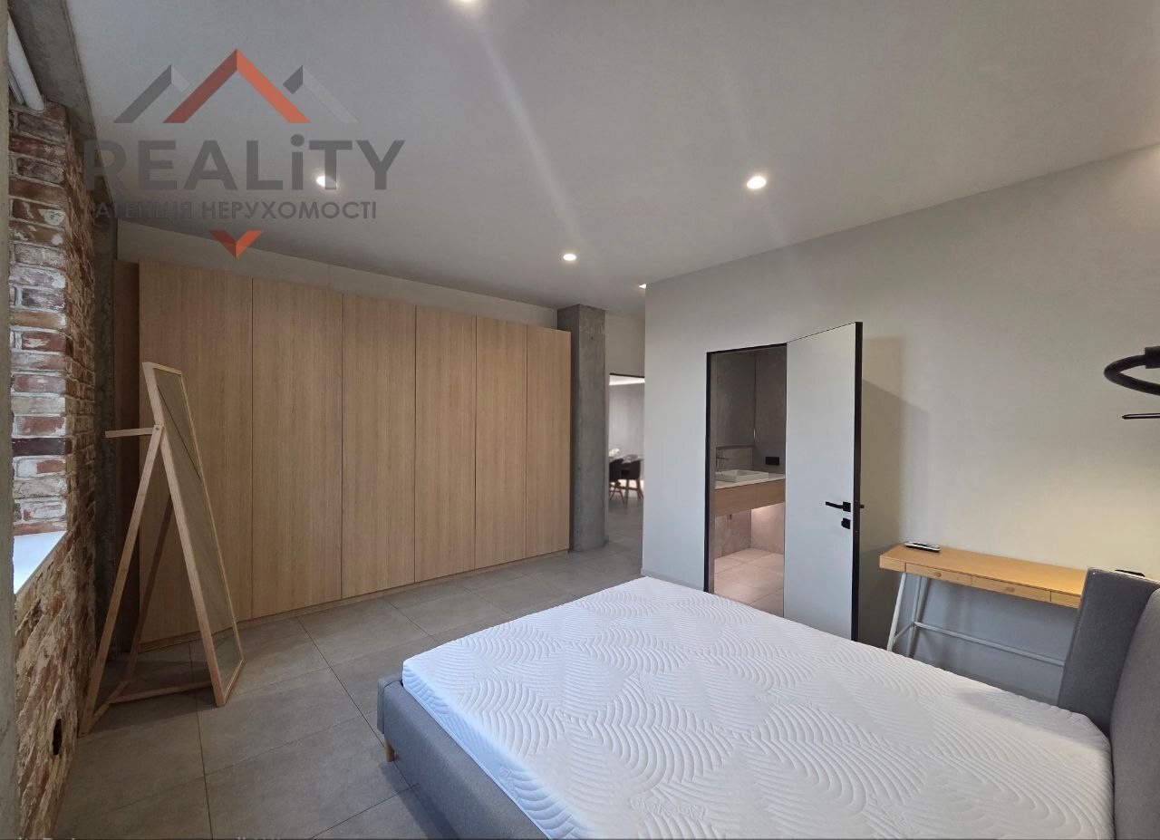 Аренда 4-комнатной квартиры 114 м², Сечевых Стрельцов ул.