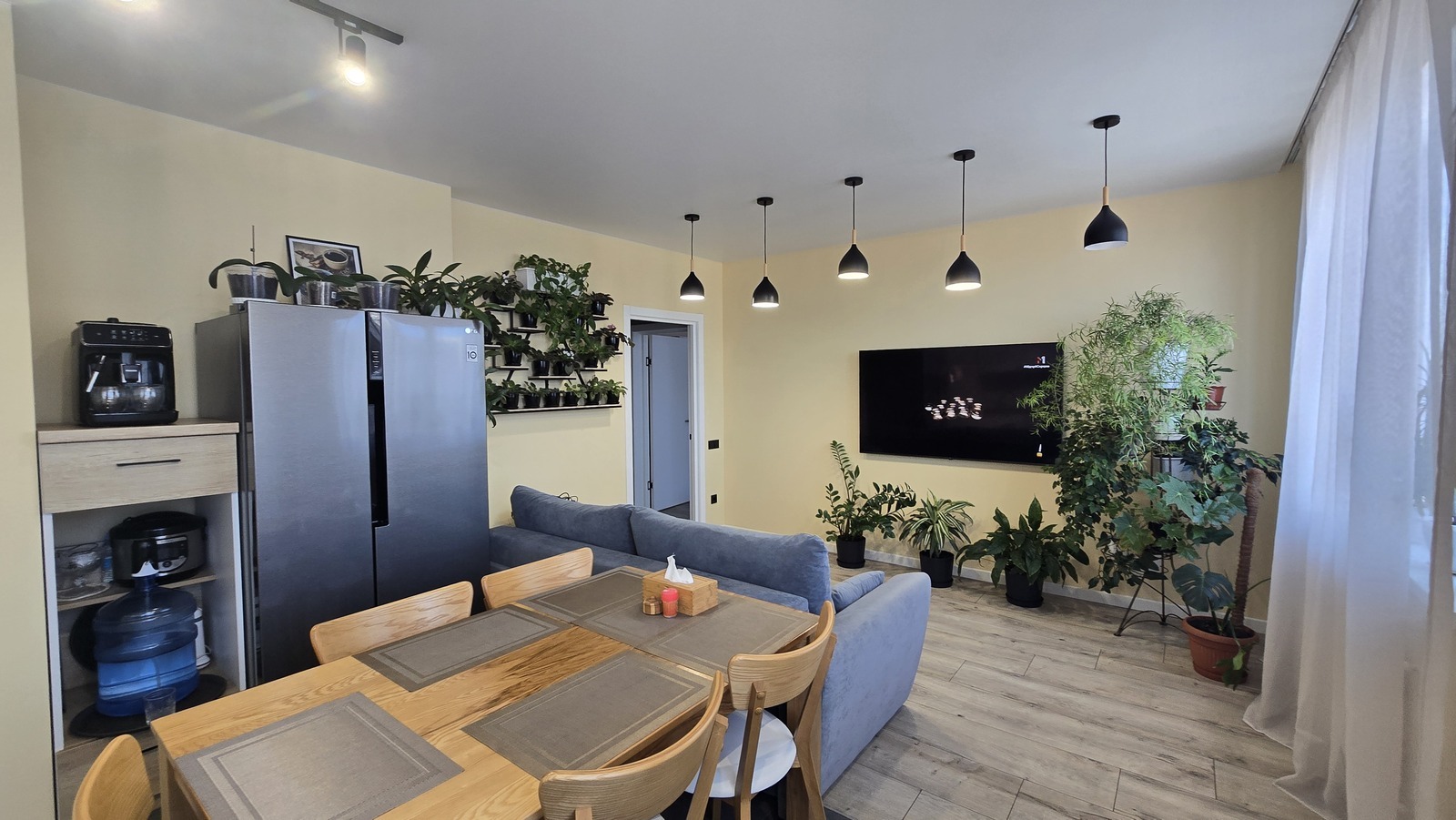 Продаж 2-кімнатної квартири 61 м², Перлинна вул.