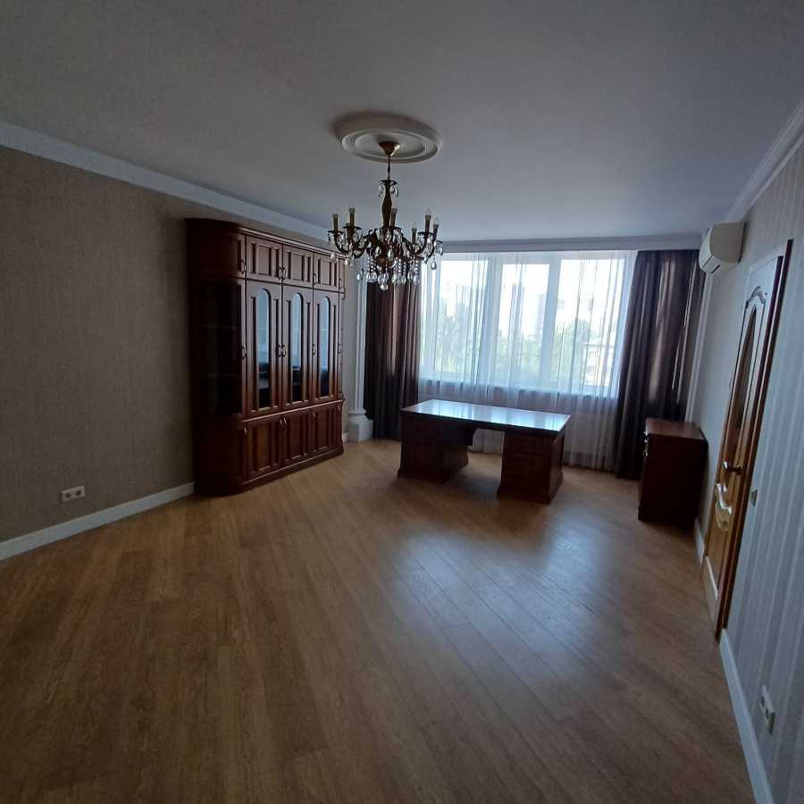 Продажа 3-комнатной квартиры 103.7 м², Михаила Донца ул., Ломоносова, 71г