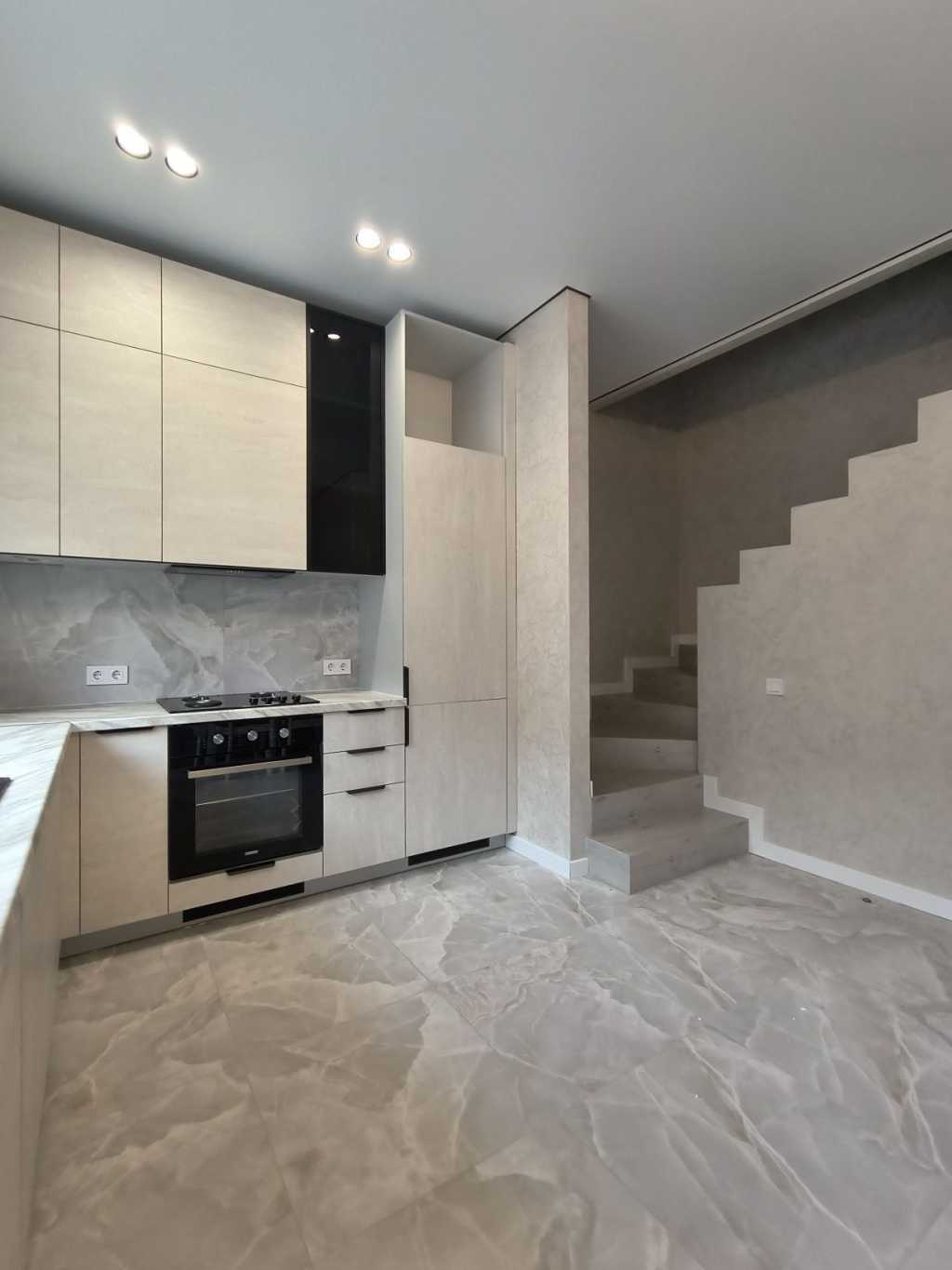Продажа 1-комнатной квартиры 42 м², Бузкова