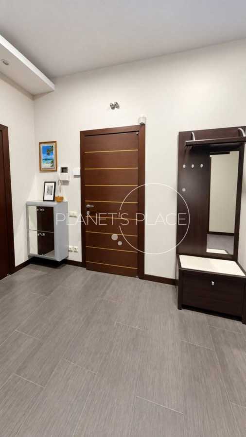 Продажа 2-комнатной квартиры 75.7 м², Вячеслава Черновола ул., 25
