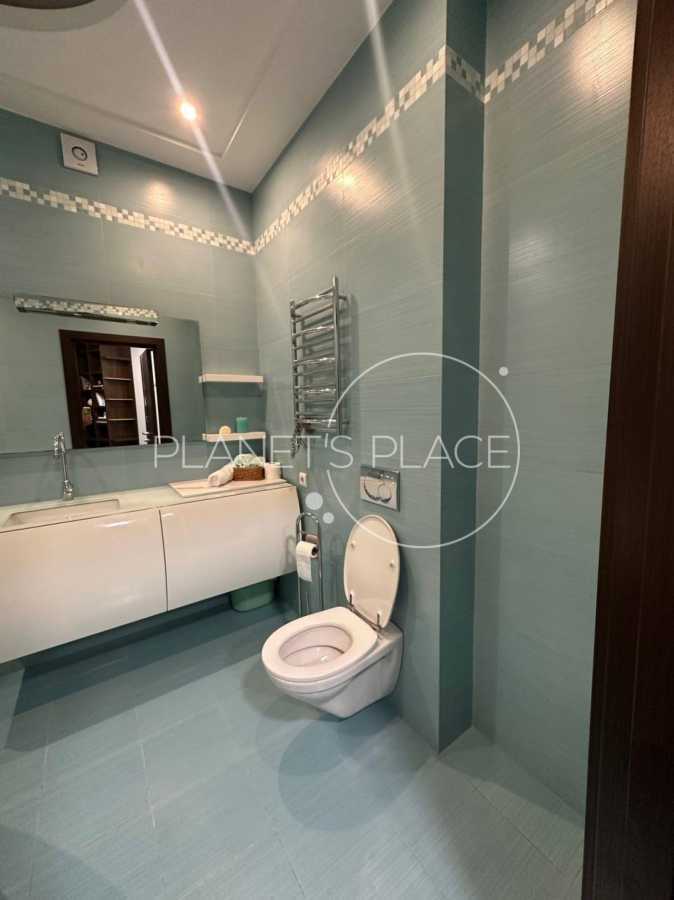 Продажа 2-комнатной квартиры 75.7 м², Вячеслава Черновола ул., 25