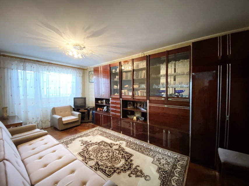 Продажа 3-комнатной квартиры 58 м², Чайковского ул.