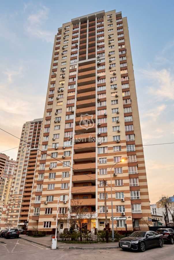 Продажа 2-комнатной квартиры 75.2 м², Краковская ул., 27