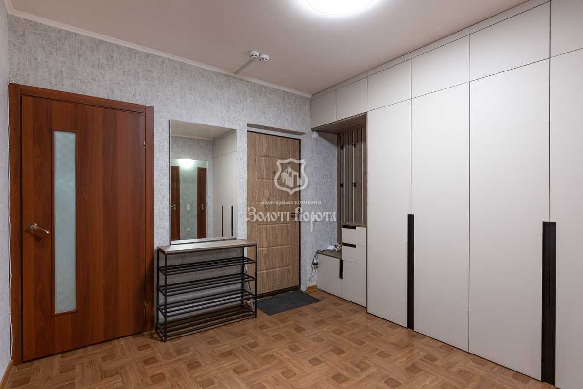 Продажа 2-комнатной квартиры 77.8 м², Балтийский пер., 5