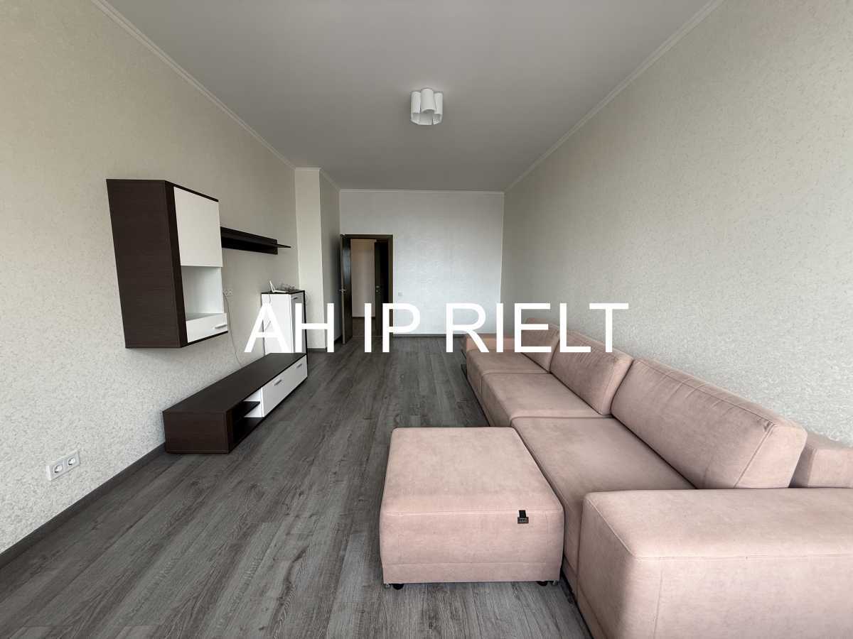 Продажа 2-комнатной квартиры 83 м², Евгения Коновальца ул., 36В