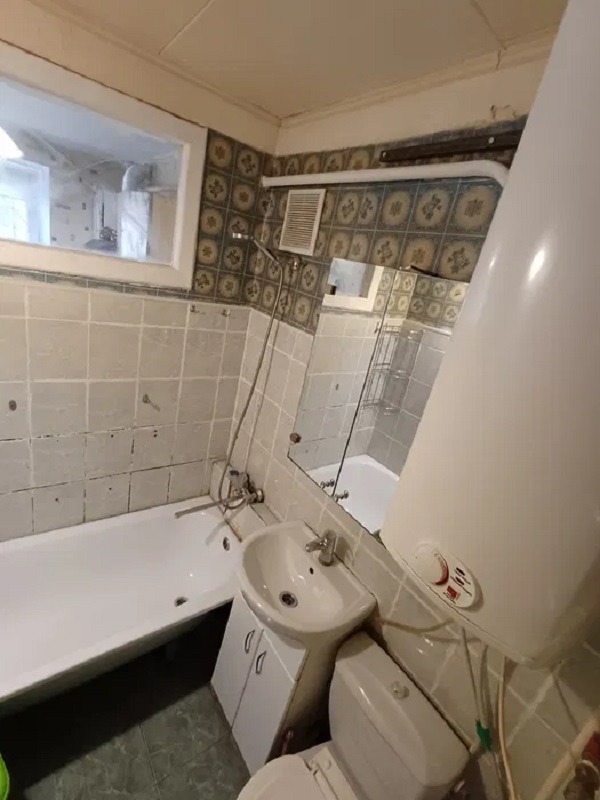 Продаж 1-кімнатної квартири 33.3 м², Лунный пров.