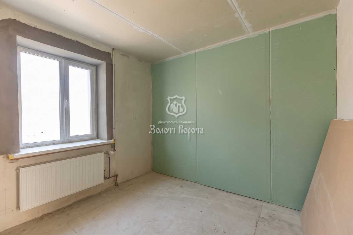 Продажа 4-комнатной квартиры 90 м², Школьный пер., 1а