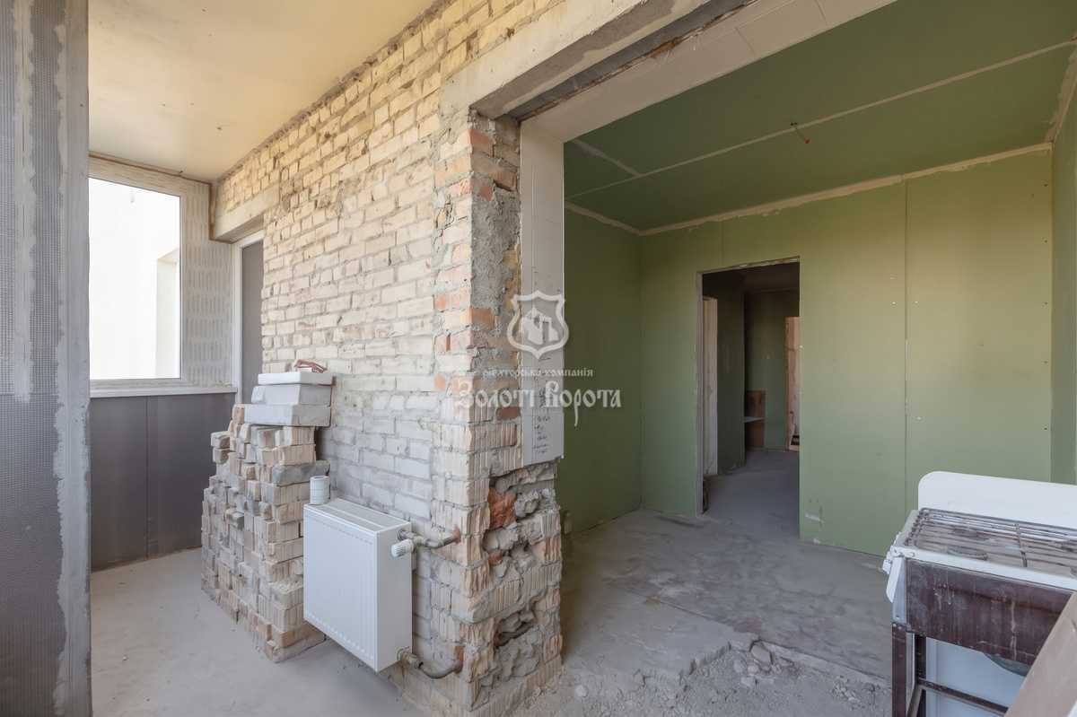 Продажа 4-комнатной квартиры 90 м², Школьный пер., 1а