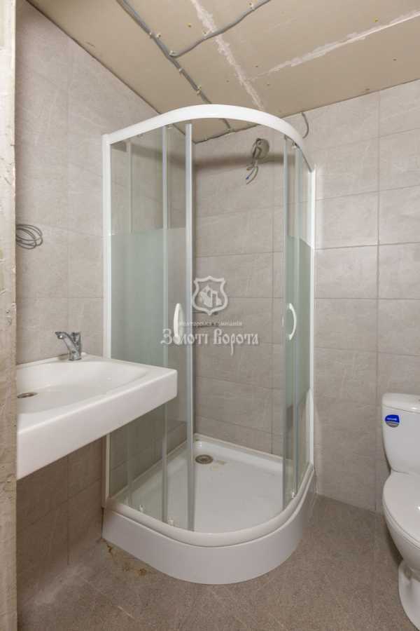 Продажа 4-комнатной квартиры 90 м², Школьный пер., 1а