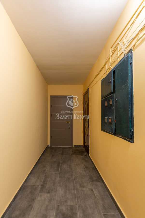 Продажа 4-комнатной квартиры 90 м², Школьный пер., 1а