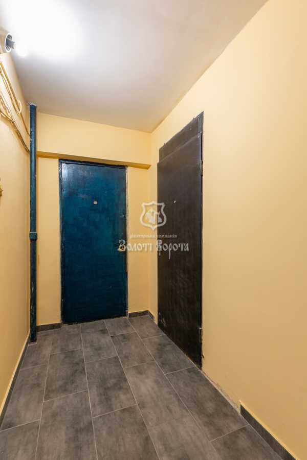Продажа 4-комнатной квартиры 90 м², Школьный пер., 1а