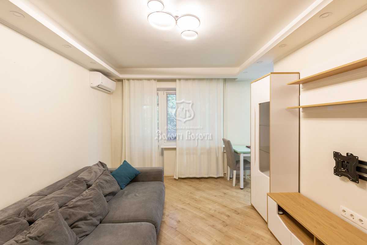 Продажа 3-комнатной квартиры 61 м², Ивана Выговского ул., 8